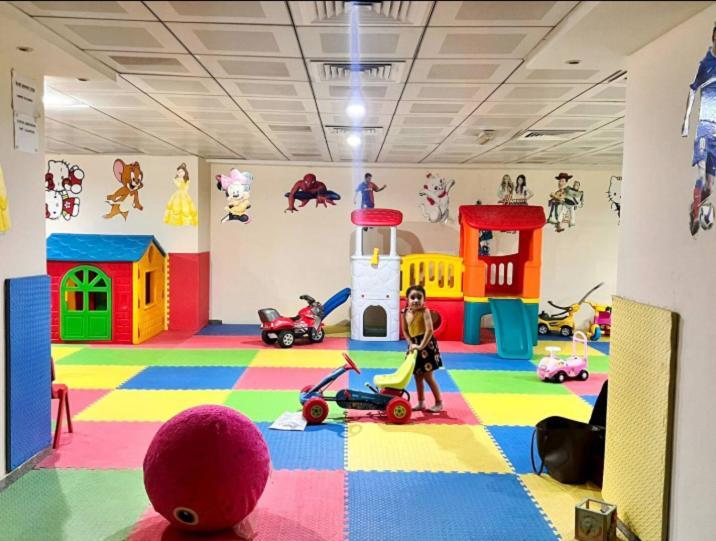 Homestay Adventurers Partition In Barsha Heights Dubai