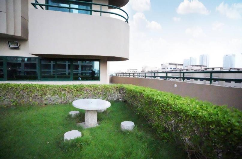 Adventurers Partition In Barsha Heights Homestay